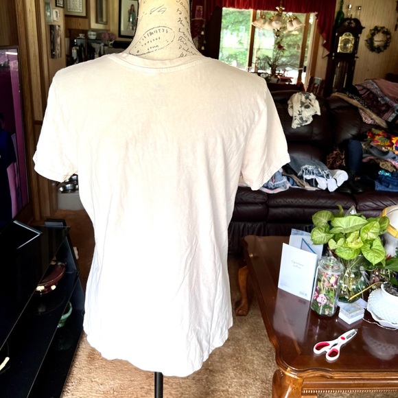 Woman’s Walt Disney World Micky Mouse tee shirt - Picture 5 of 16